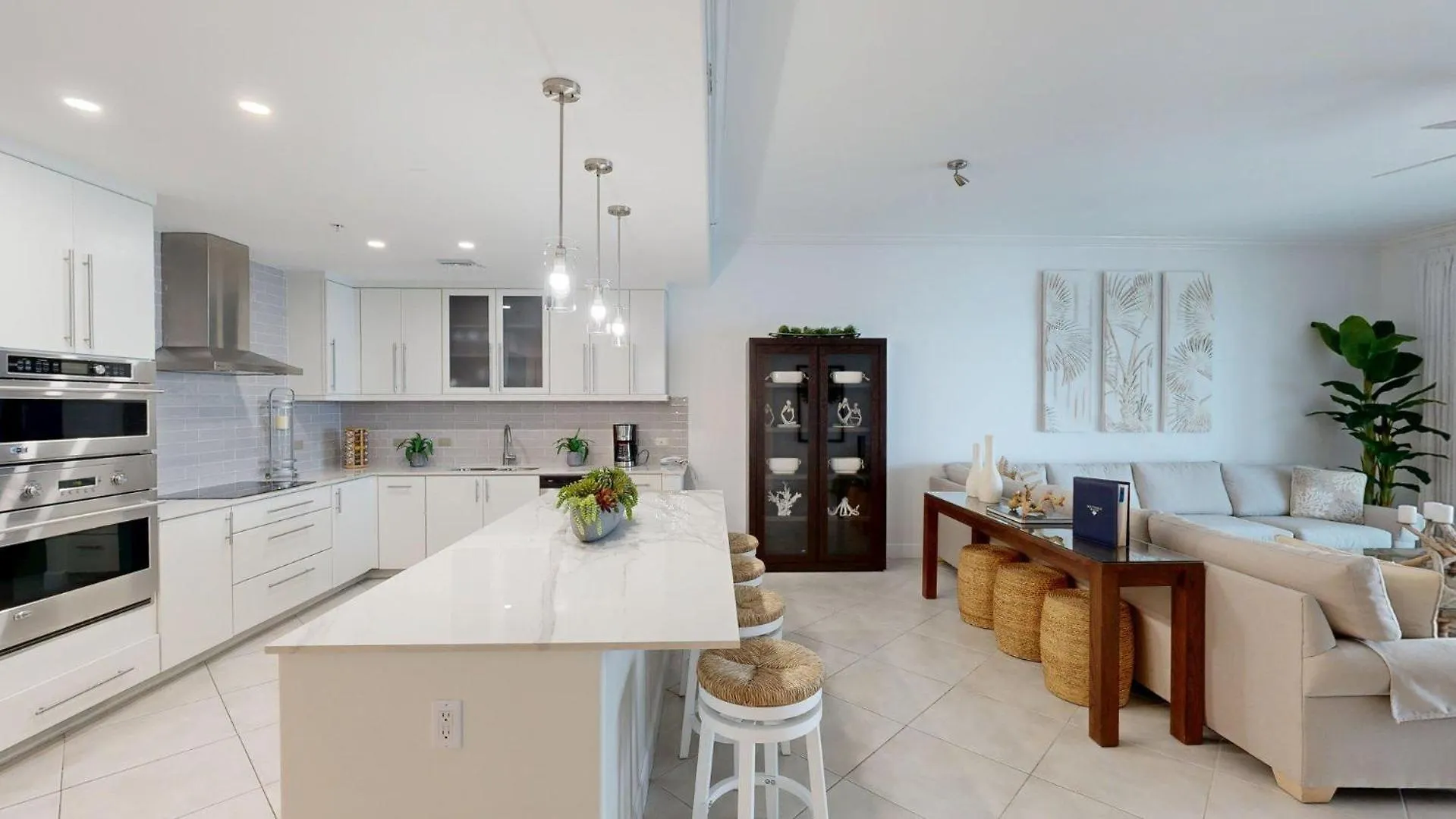 South Bay Beach Club 11 - 4 Bedroom 4 Bathroom Unit Dog City